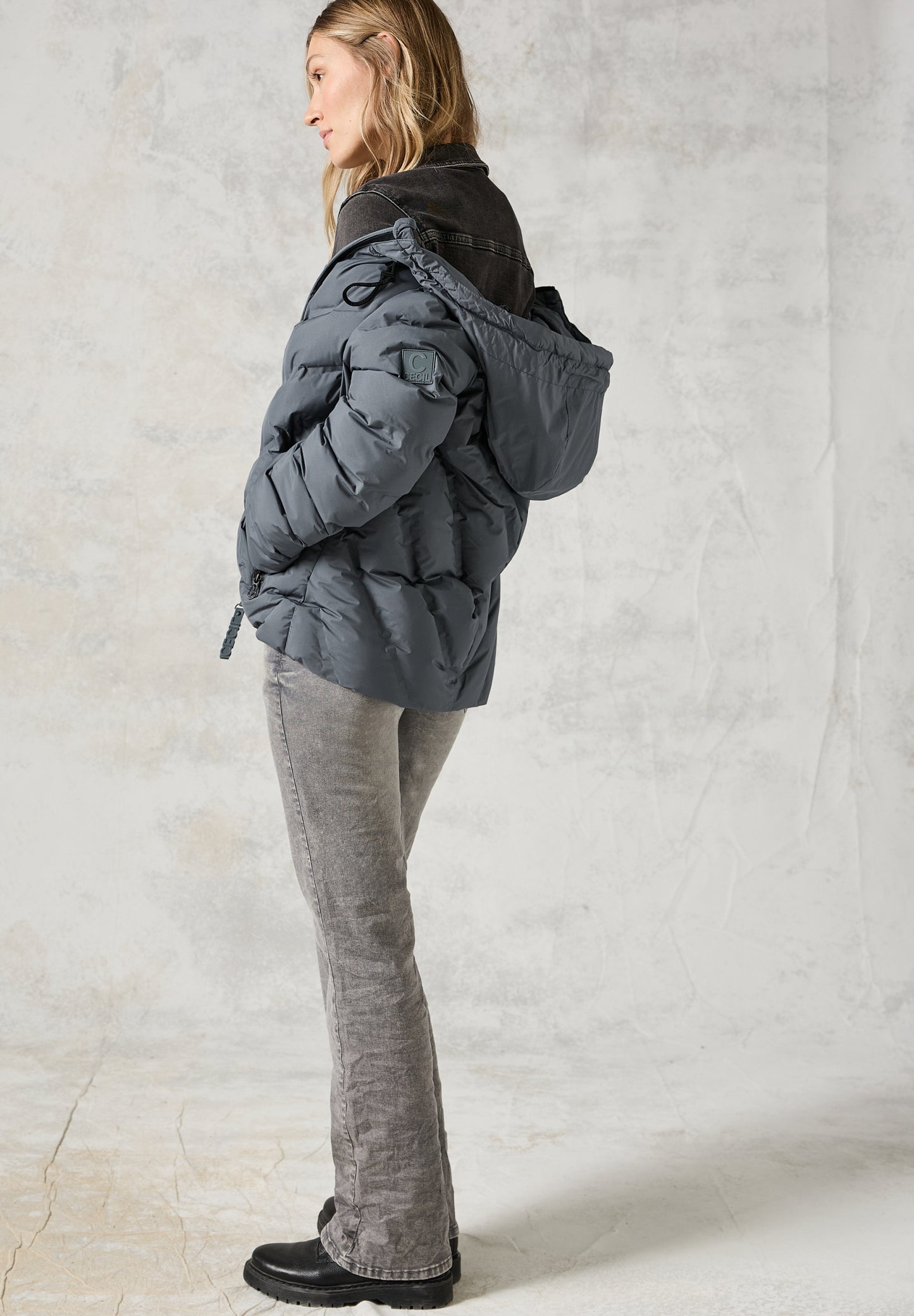 Modern Welded Jacket Bild 8