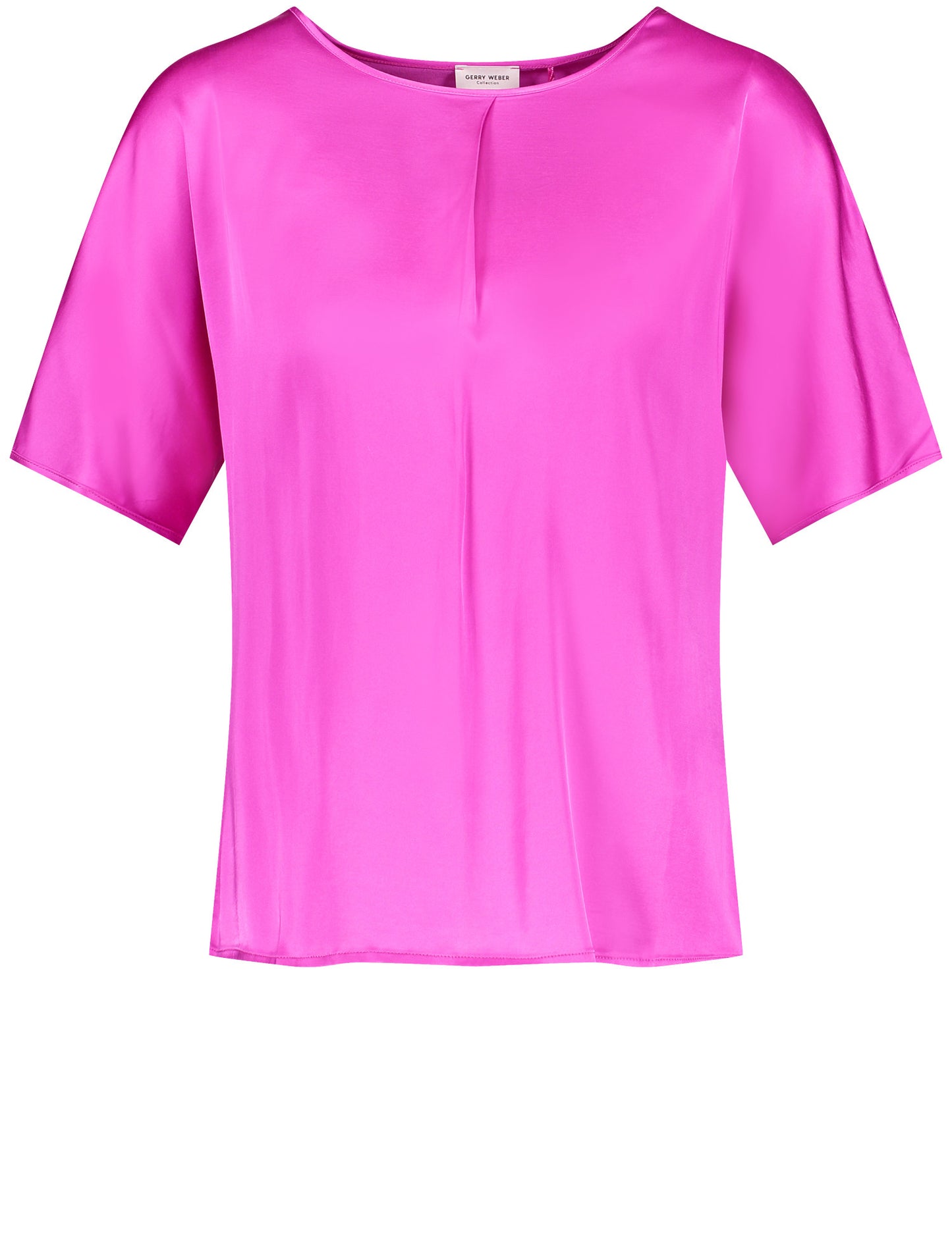 Blouse shirt with a pleat at the neckline